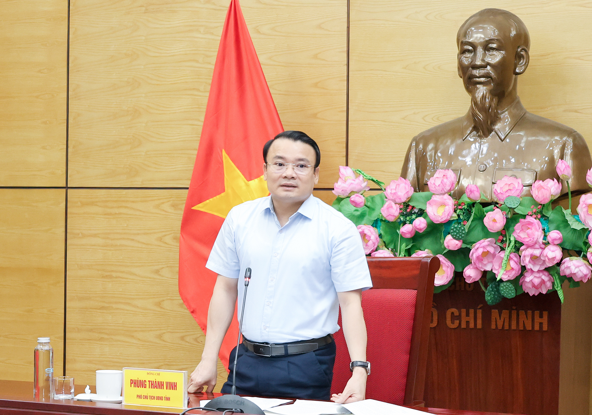 Anh-tin-bai